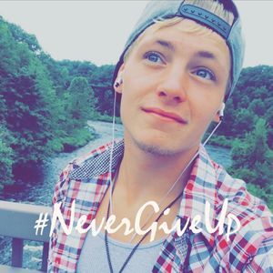 Meet your Posher, Aaron